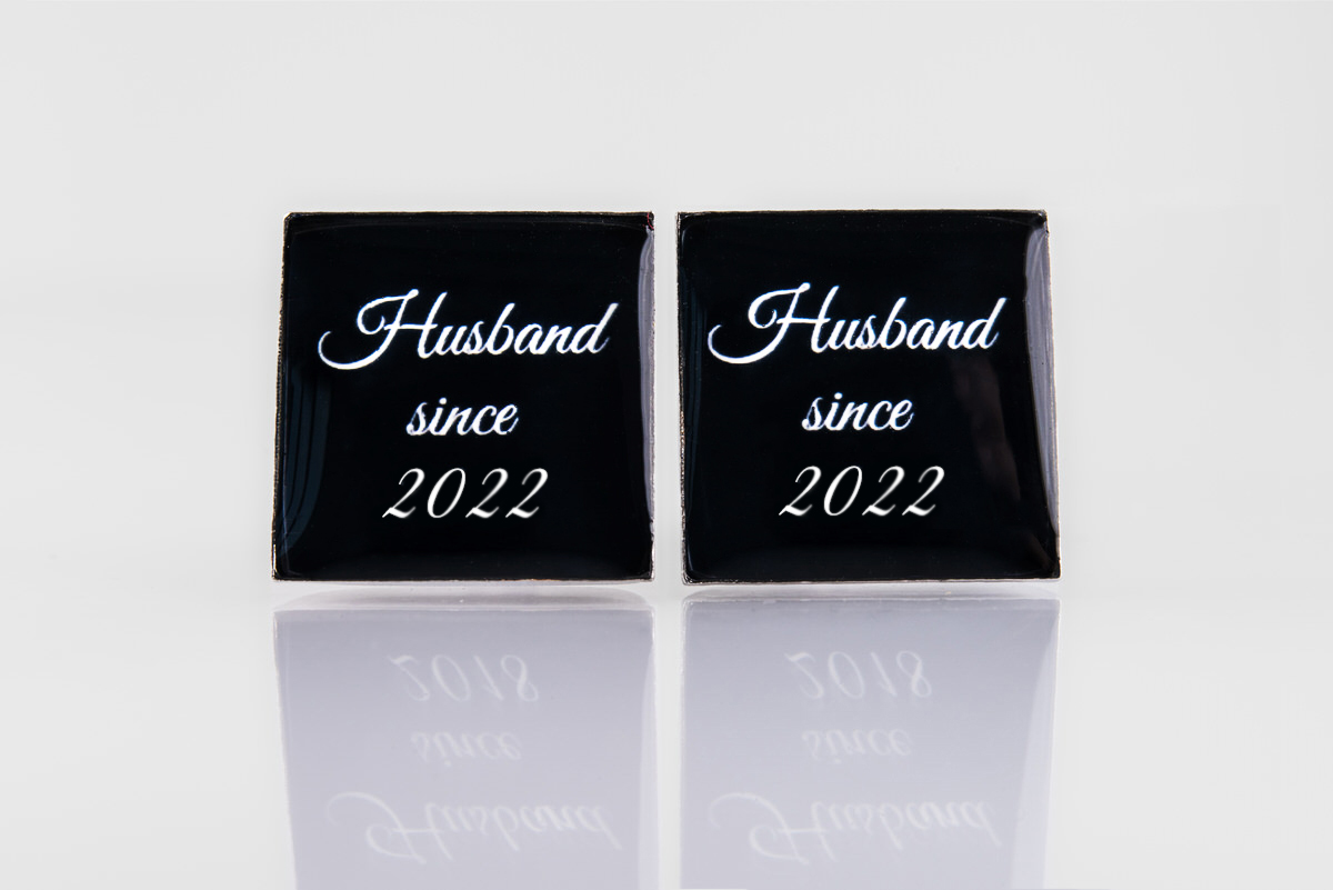 Butoni Husband patrati