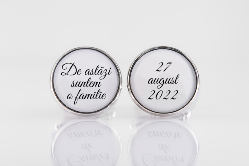 Butoni camasa Suntem o familie