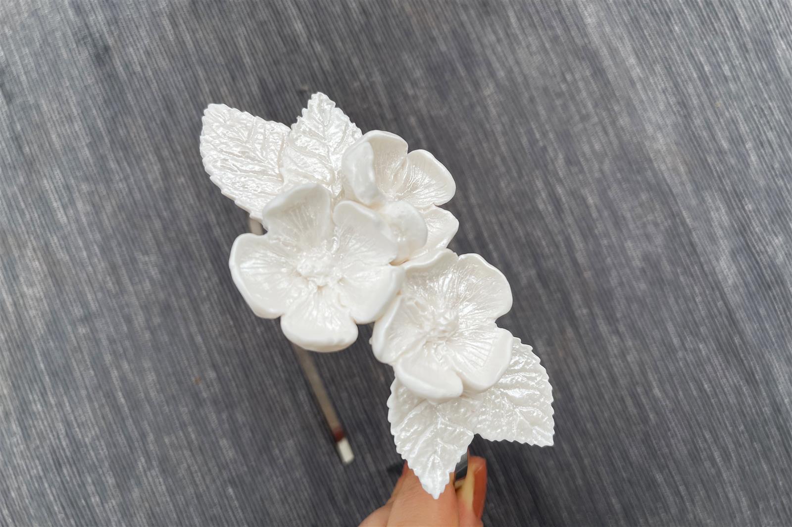 Coronita par mireasa cu Trandafir salbatic si frunzulite