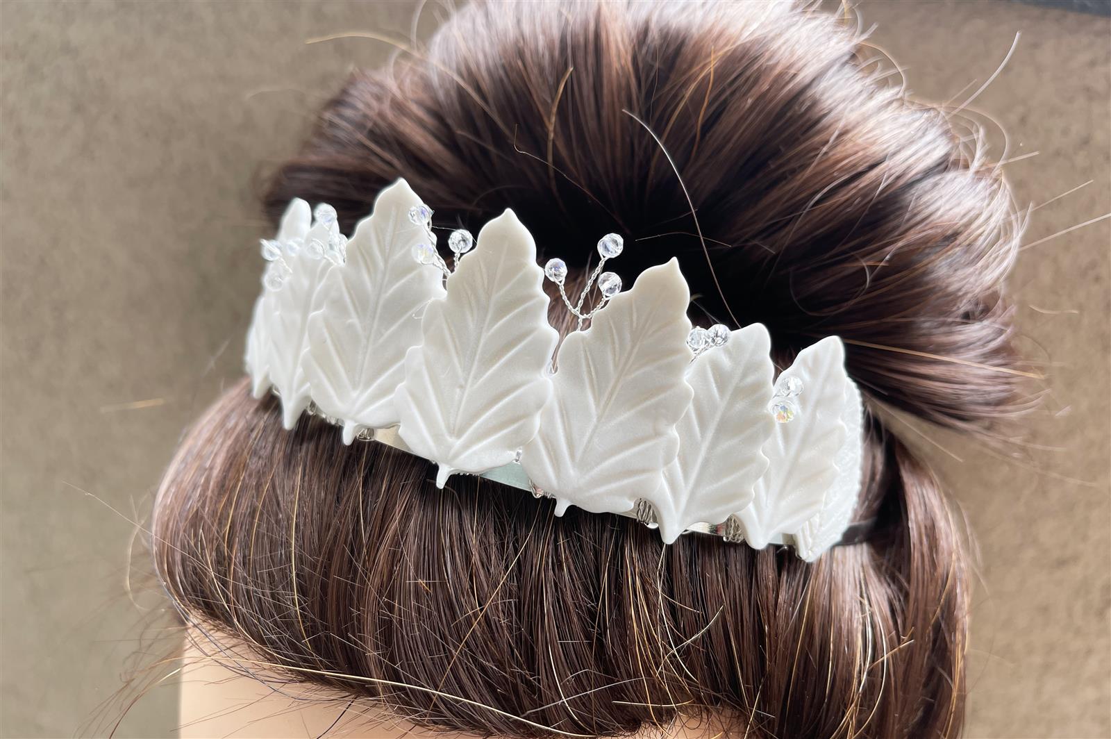 Diadema mireasa cu Frunze si Cristale 