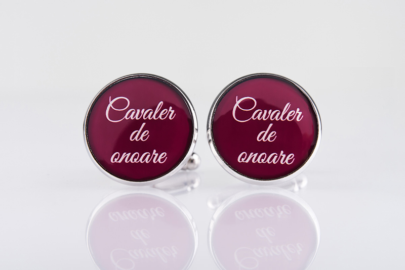 Butoni visinii Cavaler de Onoare