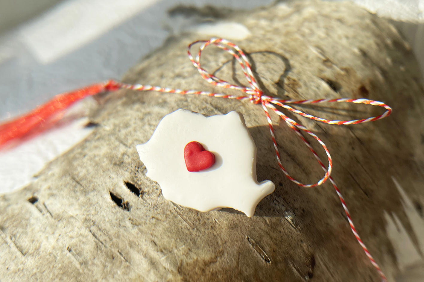 Martisor brosa Harta Romaniei (lut polimeric)